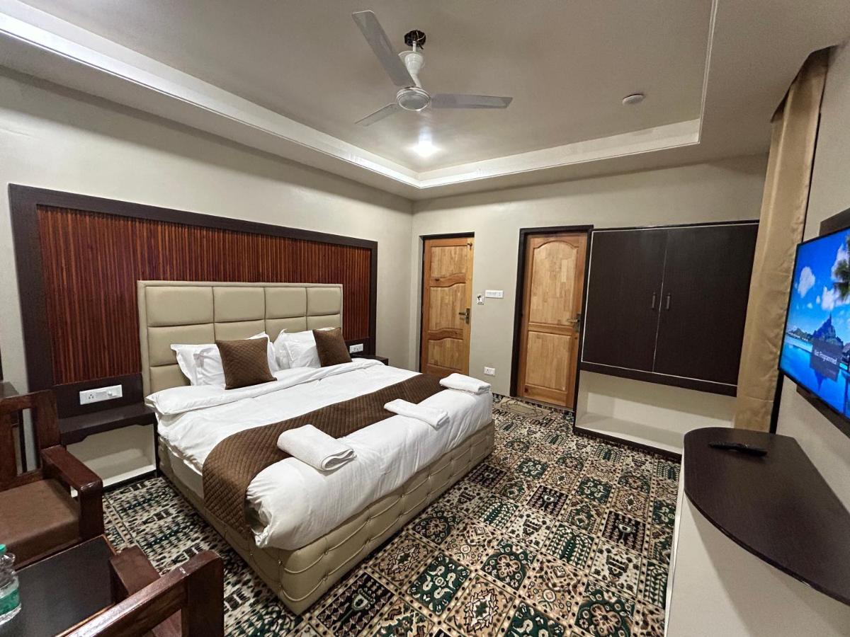 Fair Mount, Airport Road, Humhama Srinagar Hotel Phòng bức ảnh